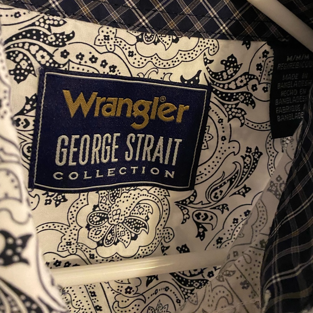 Men’s Wrangler George Strait paisley print Sz. M